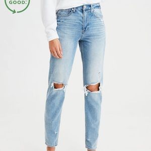 AE mom jean